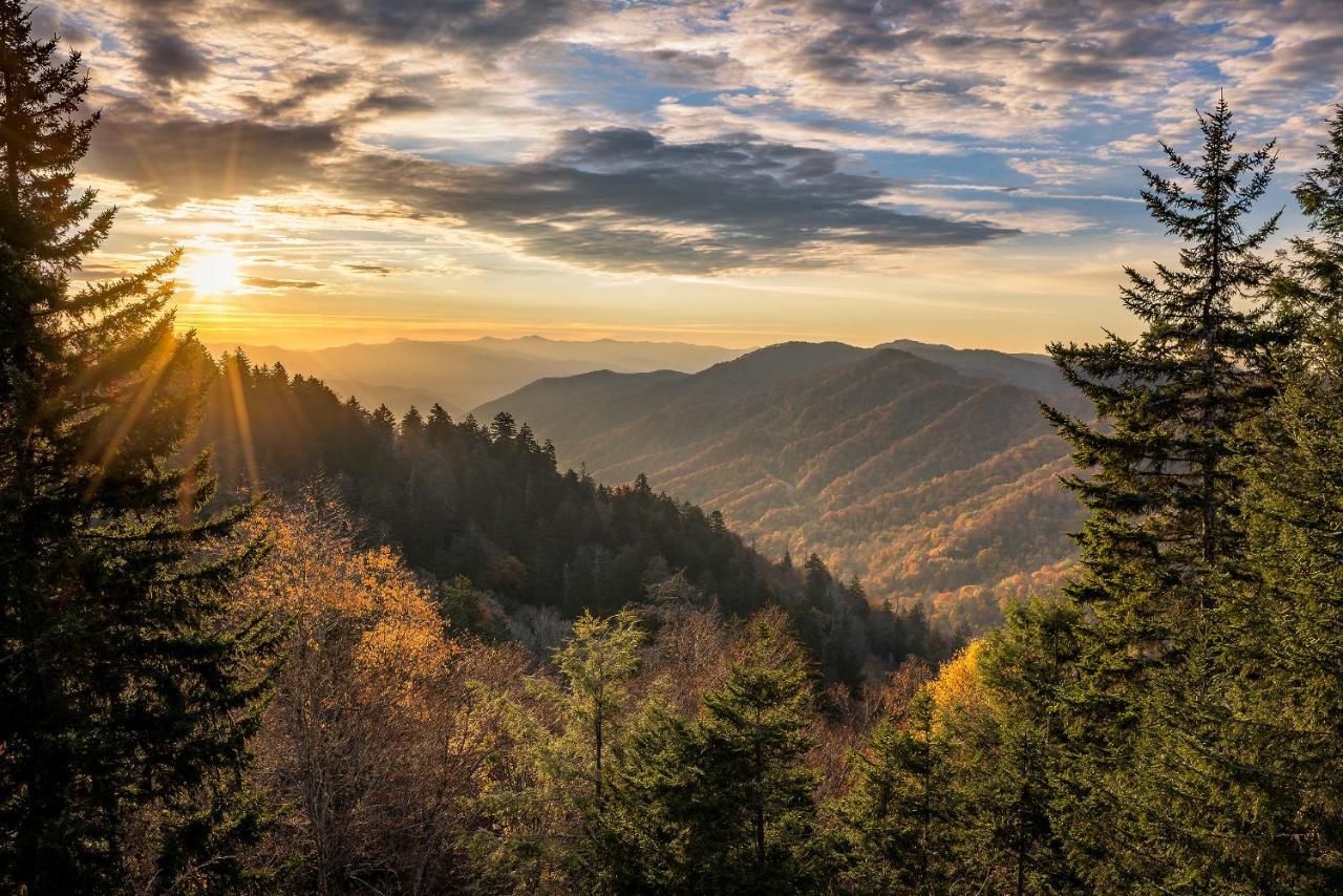 Spring View, 2 Bedrooms, WiFi, Hot Tub, Pool Table, Sleeps 6 Sevierville Buitenkant foto